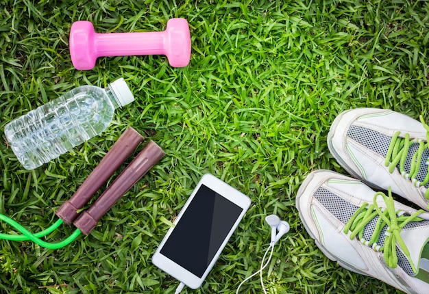 Concept de remise en forme avec équipement d&#39;exercice