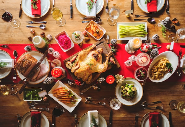 Concept de table de dîner de famille de Noël