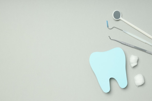 Concept de traitement des dents et espace de soins dentaires pour le texte