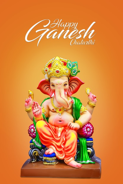 Conception de carte de voeux Happy Ganesh Chaturthi avec sculpture Lord Ganesha