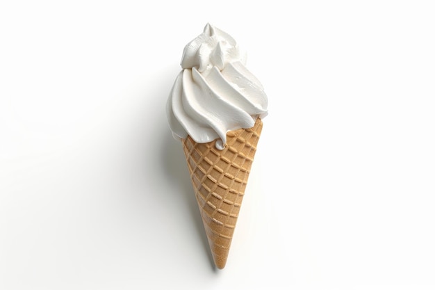 Cone de crème glacée avec du glaçage blanc sur fond blanc