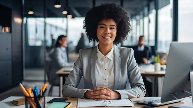 Photo confiance dans l'état des affaires portrait d'une jeune femme d'affaires travaillant à son bureau dans un mo