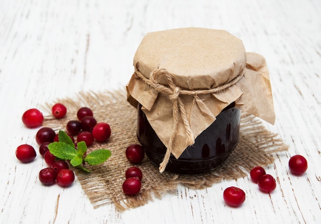 Confiture de canneberges aux fruits frais