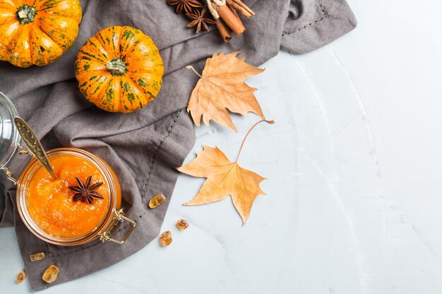 Confiture de citrouille d'automne aux épices