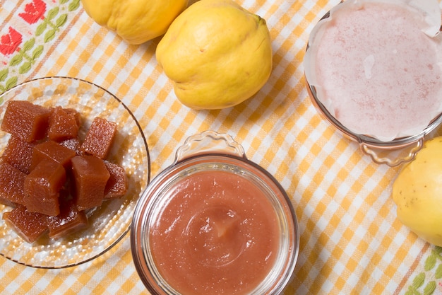 Confiture de coings traditionnelle