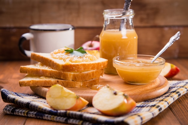 Confiture de pomme fraîche