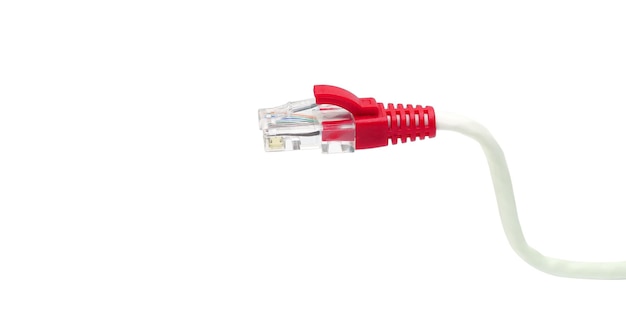 Connexion réseau LAN Ethernet cableInternet cableRJ45 isolé sur fond blanc