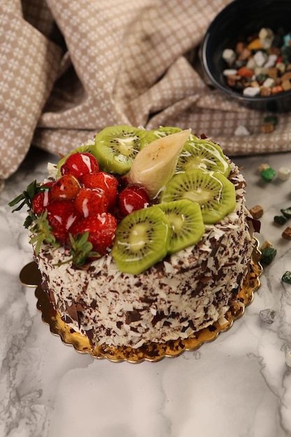 Conseil avec un délicieux gâteau sur table