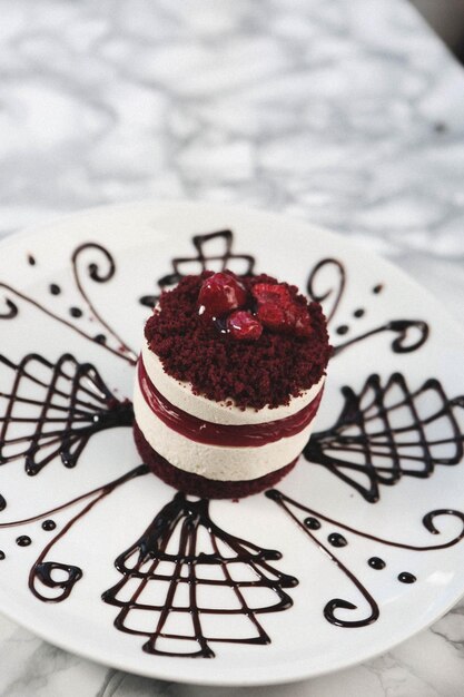 Photo conseil avec un délicieux gâteau sur table