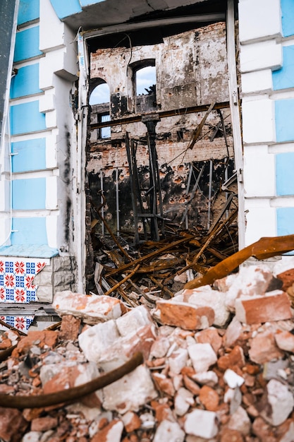 Conséquences de la paix russe dans la ville de Trostyanets Région de Soumy Bâtiments civils Invasion militaire russe de l'Ukraine