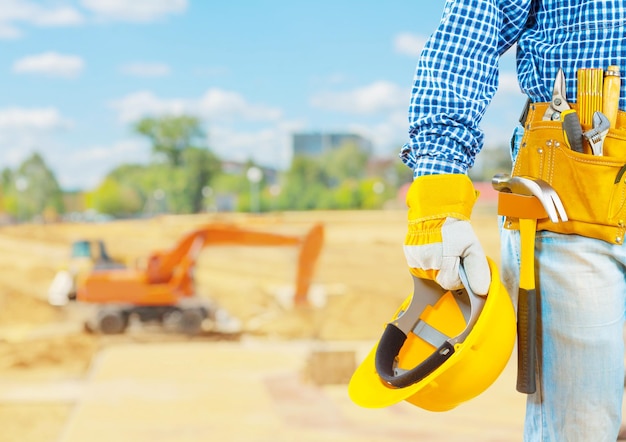 Le constructeur sur le lieu de construction