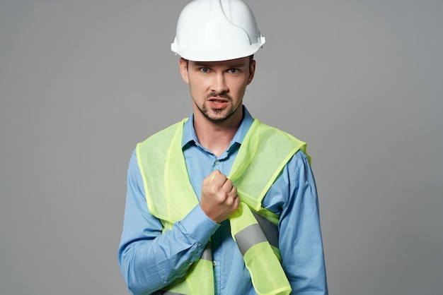 Constructeurs masculins bleus constructeur fond isolé photo de haute qualité