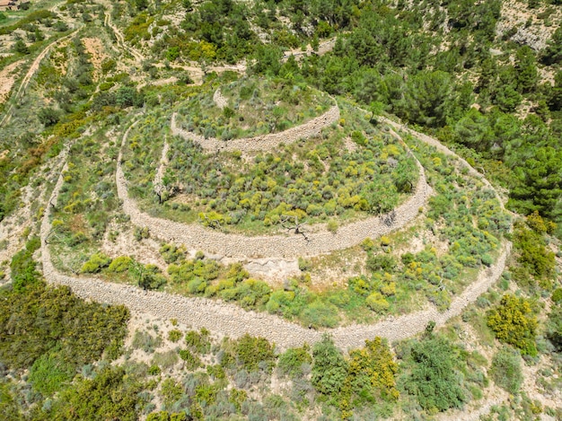 Construction abandonnée étrange sous forme de spirale