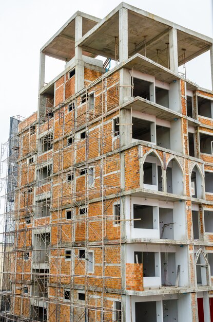 Construction de bâtiment sur isoler