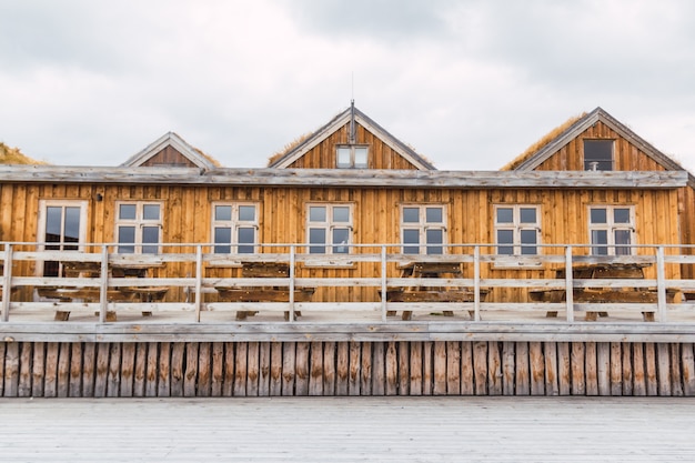 Constructions en bois d'un camping en Islande