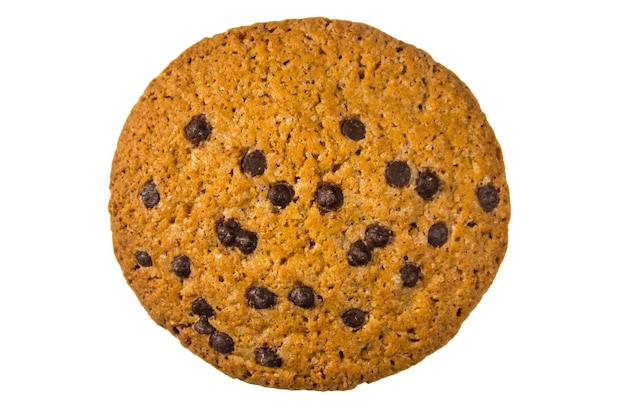 Cookie aux pépites de chocolat isolé sur fond blanc