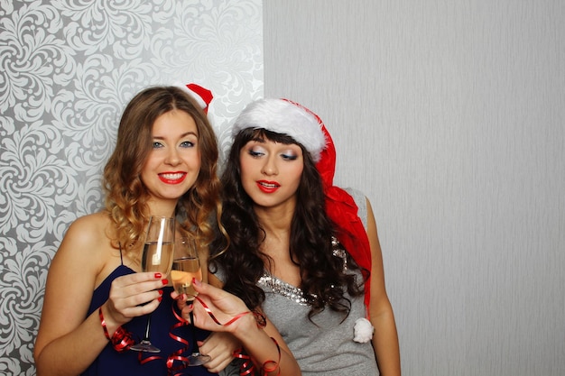 Copines à la fête de Noël