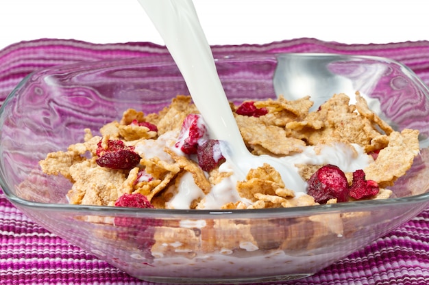 Corn Flakes et baies rouges