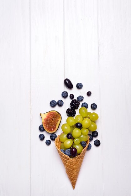 Cornets de glace et de fruits