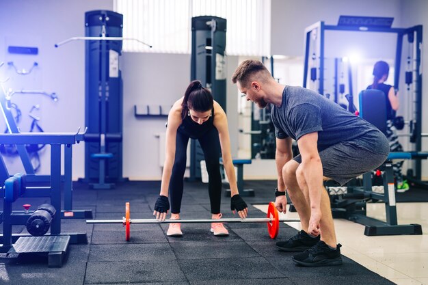 Corps fort et concept de remise en forme.