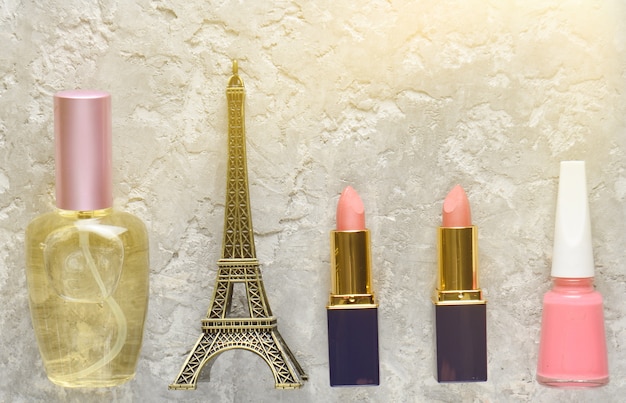 Cosmétique féminine de Paris.