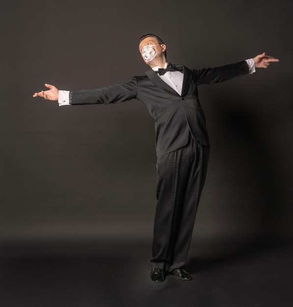 Costume homme arc modèle homme d'affaires macho masque déviation élégant smoking cravate gentleman affaires
