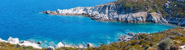 Côte de la mer d'été Sithonia Grèce