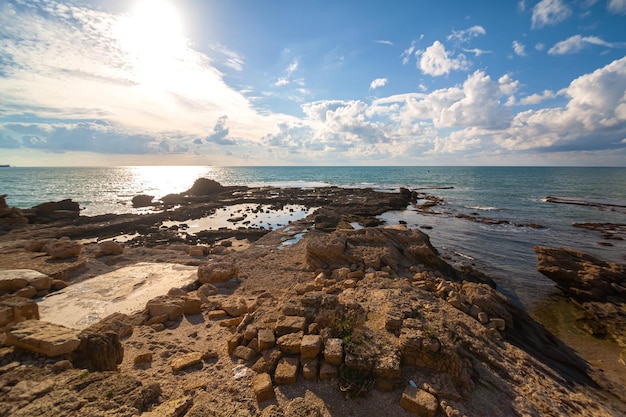 Côte de pierre de la mer Seascape a