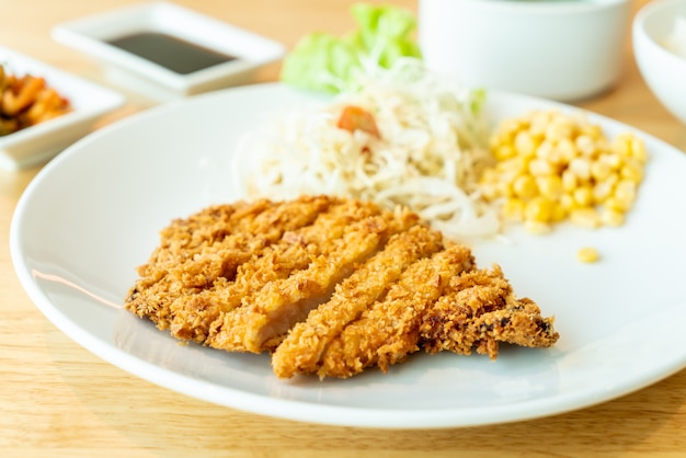 côtelette de porc frite (Tonkatsu)