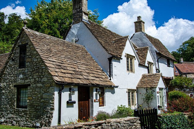 Cottage médiéval dans les Cotswolds