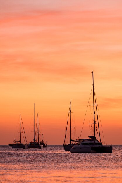 Coucher de soleil bateau