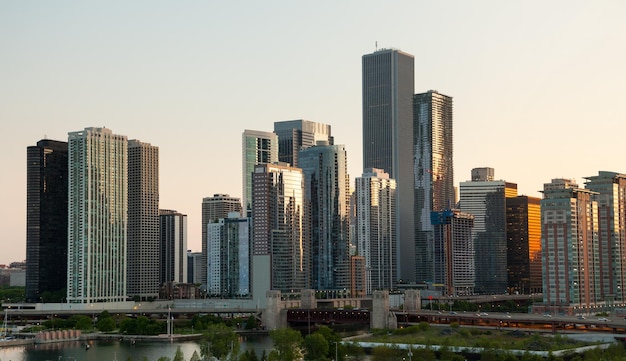 Coucher de soleil sur Chicago depuis Navy Pier