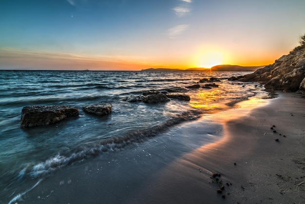 Coucher de soleil coloré à Alghero Sardaigne