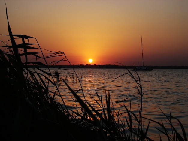 Coucher de soleil sur le lac