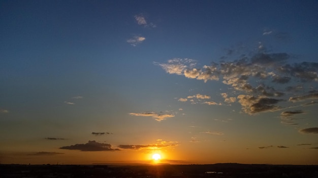 Coucher de soleil magnifique coucher de soleil au Brésil drone photo lumière naturelle