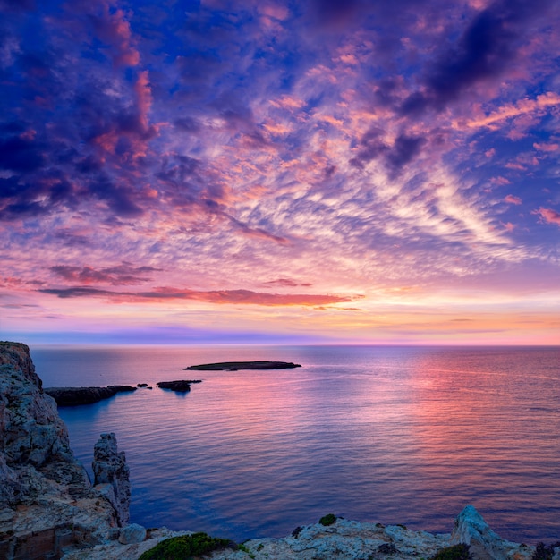 Coucher de soleil à Minorque au Cap de Caballeria à Baléares