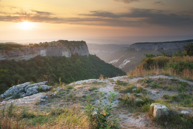 Coucher de soleil en montagne