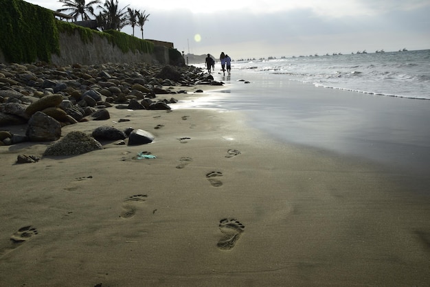 Coucher de soleil sur la plage de Mancora située à Piura au Pérou