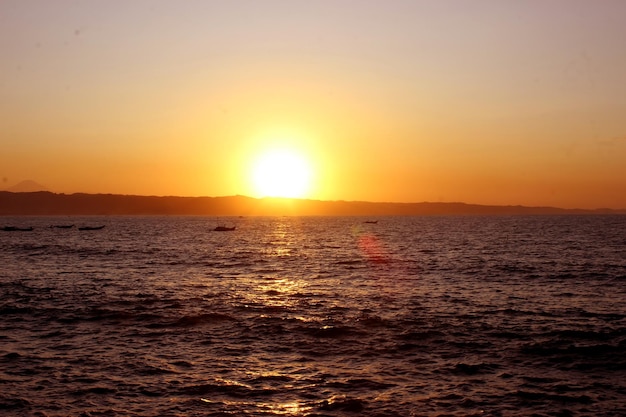 coucher de soleil à la plage