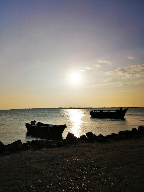 Coucher de soleil sur la plage