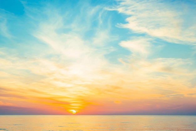 Coucher de soleil sur la plage