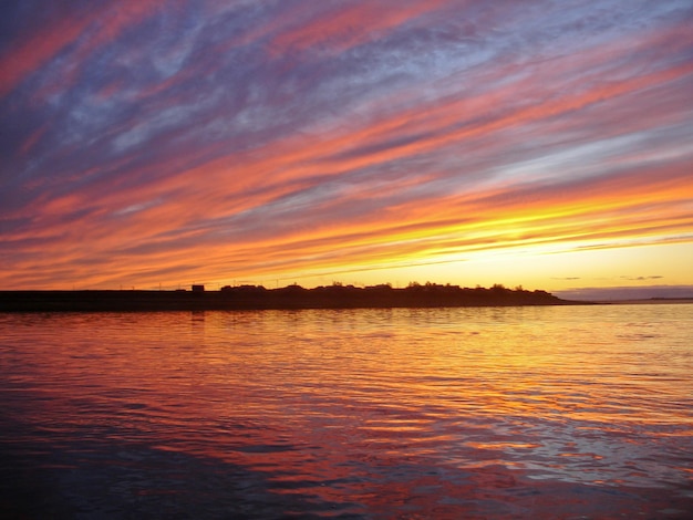 Coucher de soleil sur la rivière Usa