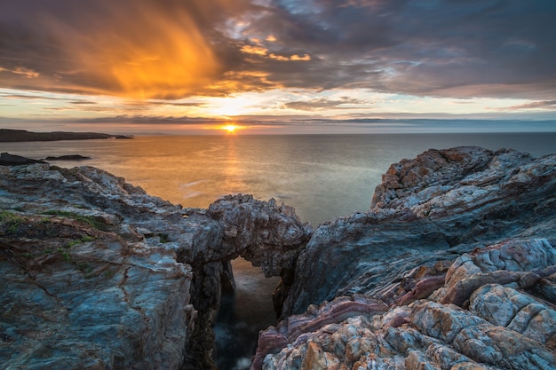 les couchers de soleil dans la mer des côtes et des plages de la Galice et des Asturies