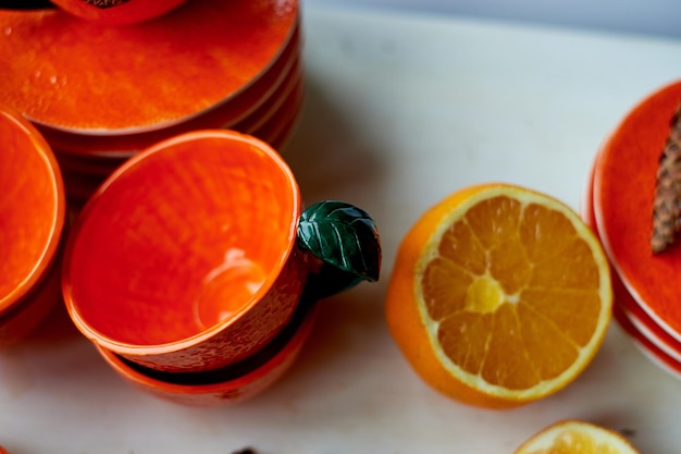 La couleur du soleil Chaleur Vaisselle orange vif à la manière d'un mandarin ou d'un orange Céramique