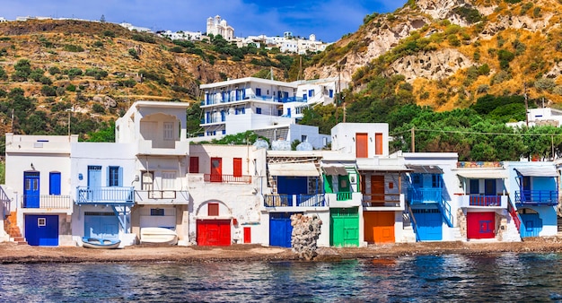 Couleurs de la Grèce- village traditionnel Klima sur l'île de Milos