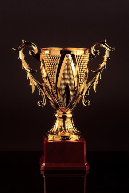 Coupe trophée d'or