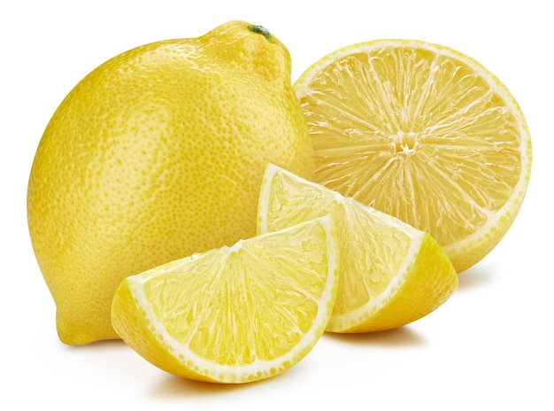Couper les fruits citron isolés sur fond blanc Citrons isolés