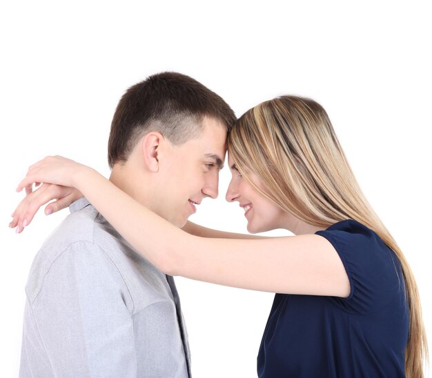 Couple d'amoureux isolé sur blanc