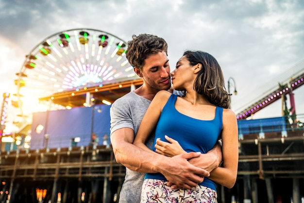 Couple Amoureux à La Plage