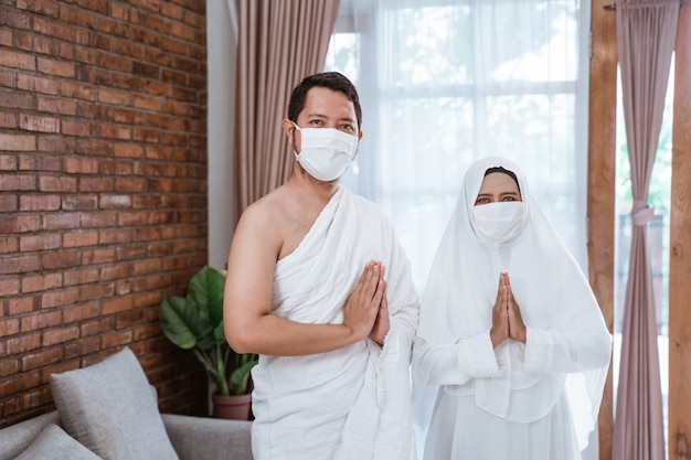 Couple asiatique umrah. hajj musulman